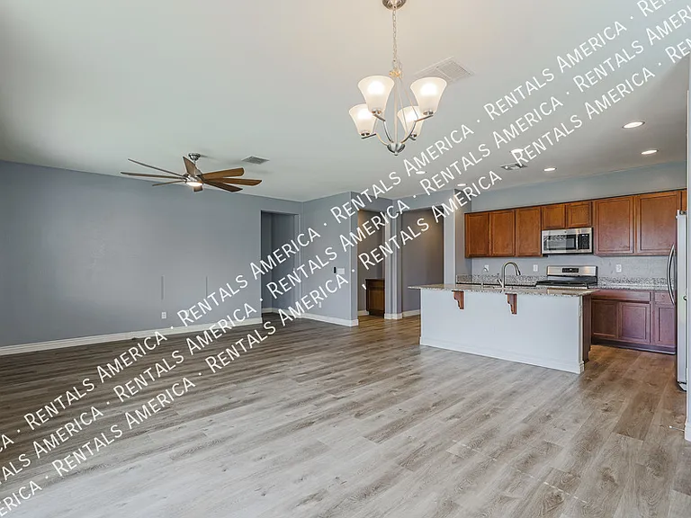 4217 W Winston Dr — Photo 9