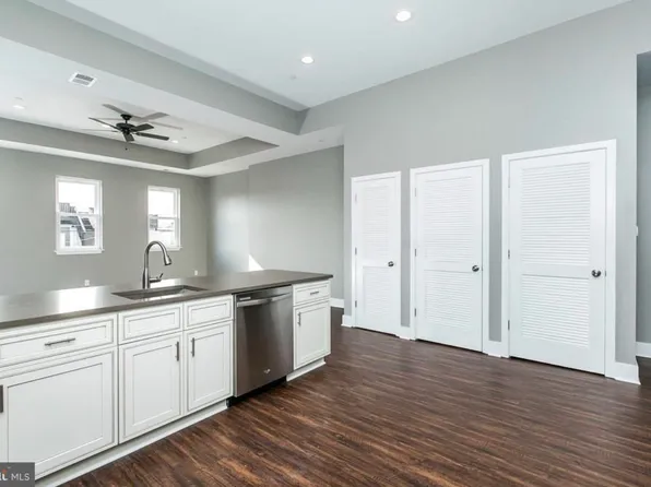 320 S Highland Ave #2, Baltimore, MD 21224