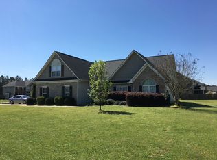 6608 Hillbrook Rd, Hope Mills, NC 28348