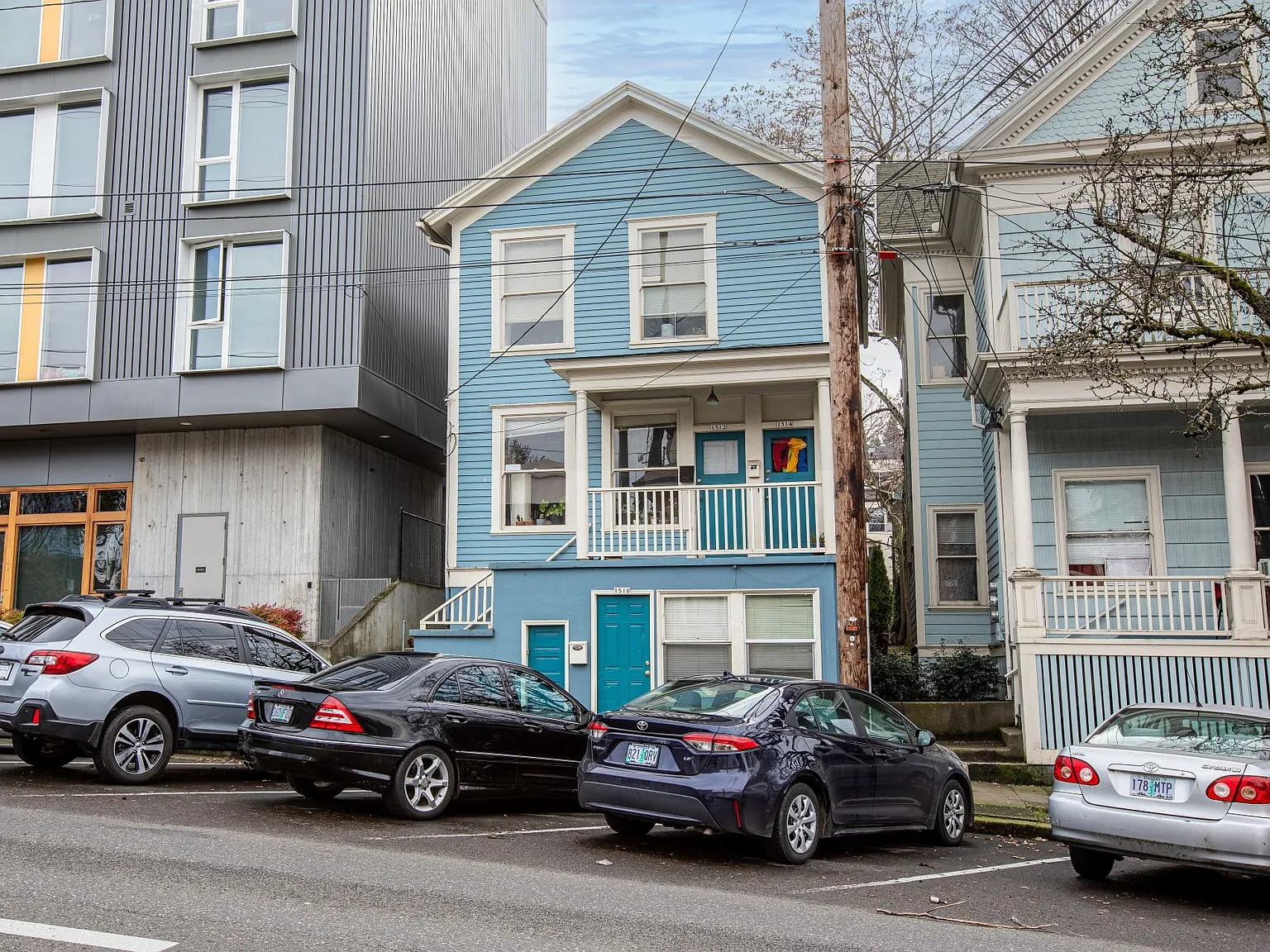 Ground floor 1bd/1br Apartment/Office with a Den within a Vintage Historic Building! — Photo 1