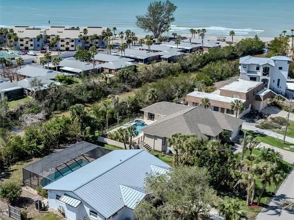 388 Flamingo Dr, Venice, FL 34285