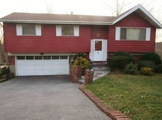 8 Wayne Ct, Ardsley, NY 10502