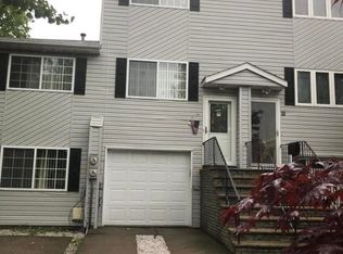 20 Ithaca St, Staten Island, NY