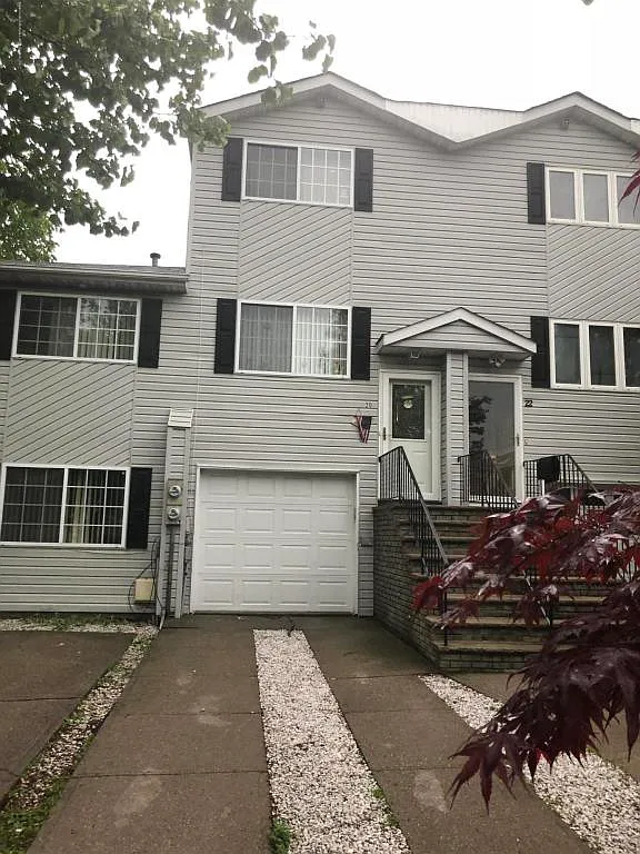 20 Ithaca St photo 1