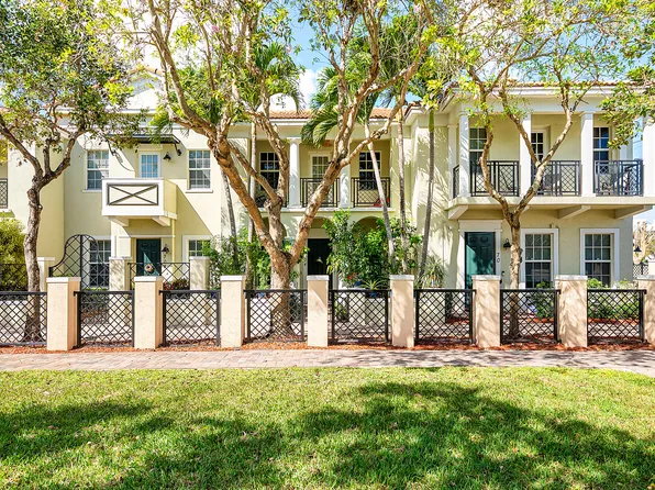 704 NW 83rd Place, Boca Raton, FL 33487