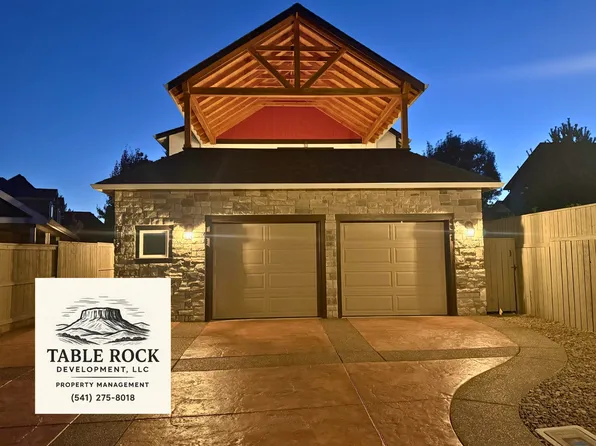 1184 Rutherford Dr #A, Medford, OR 97504