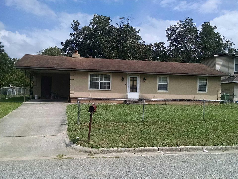 1st image of 1607 Charter Oaks Dr