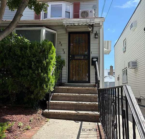 3233 200th St — Photo 12