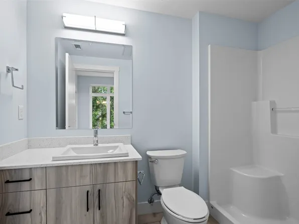 207 Royal Ave #404, Kamloops, BC V2B 3P2