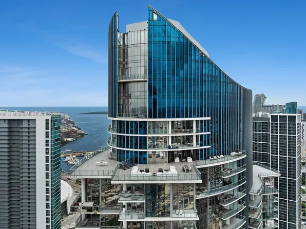 851 NE 1st Ave #5202, Miami, FL 33132