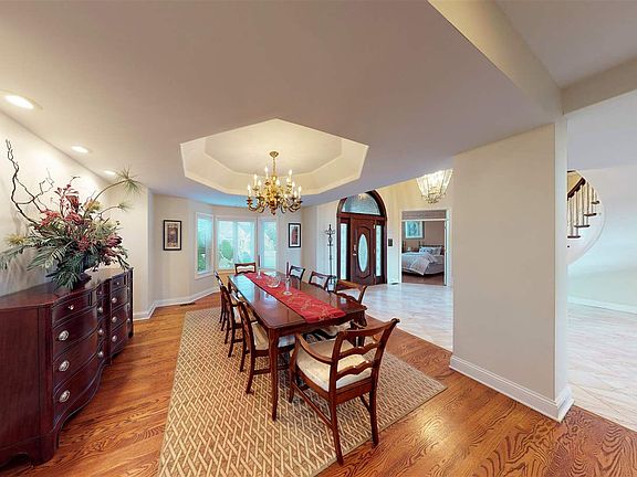 5th image of 270 Golf Trace Dr