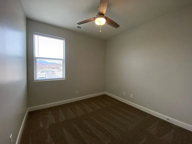 4381 S 1200 W — Photo 27