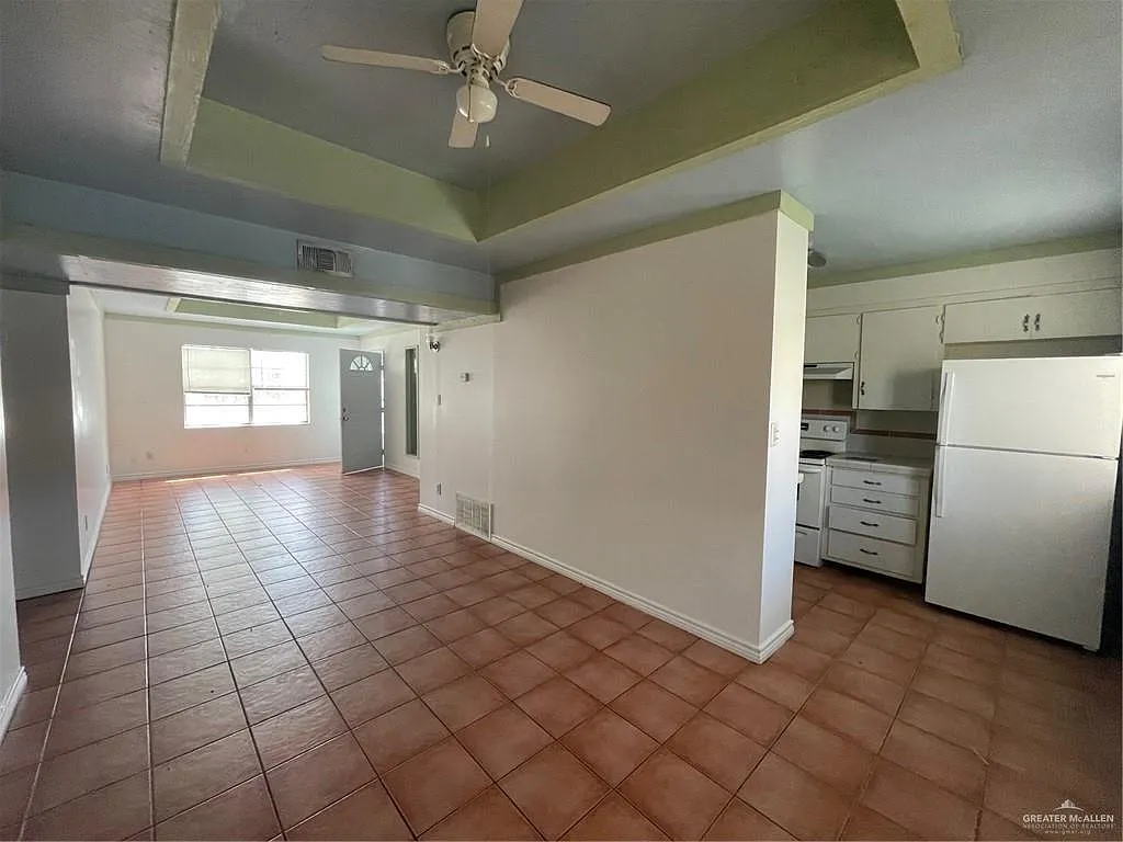 2 bed, 1.0 bath, 1097 sqft, $980 — Photo 3
