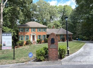 5027 Castlewood Dr SW, Lilburn, GA 30047