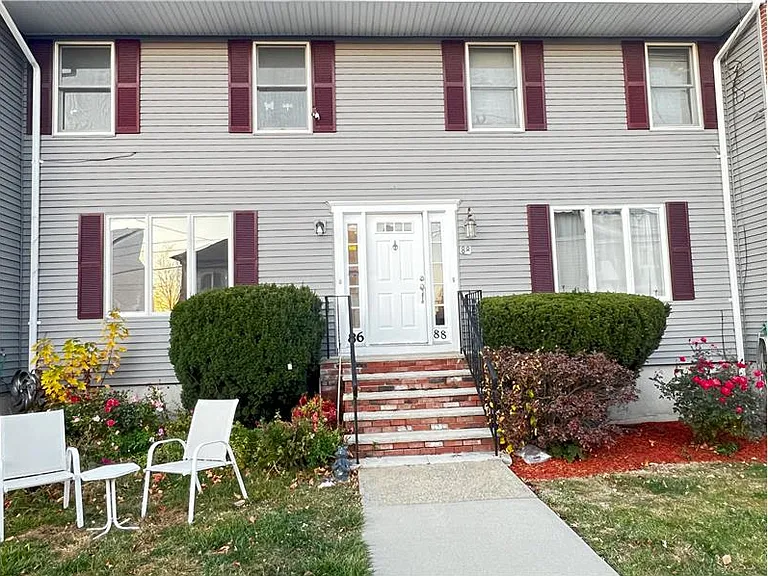 86 Atwood St — Photo 1