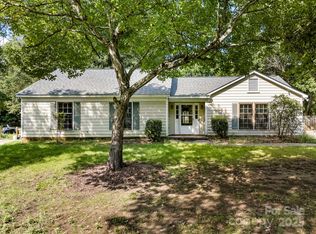 2506 Lawton Bluff Rd, Charlotte, NC 28226