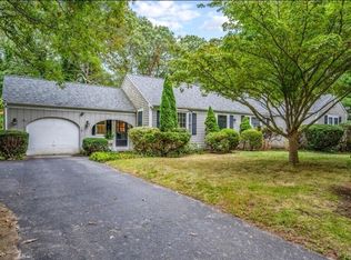 33 Oxner Rd, Barnstable, MA 02630