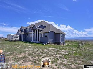 12250 Ridgeview Rd, Evansville, WY 82636