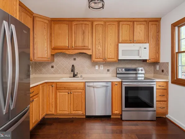 1195 Annis Squam Hbr, Pasadena, MD 21122