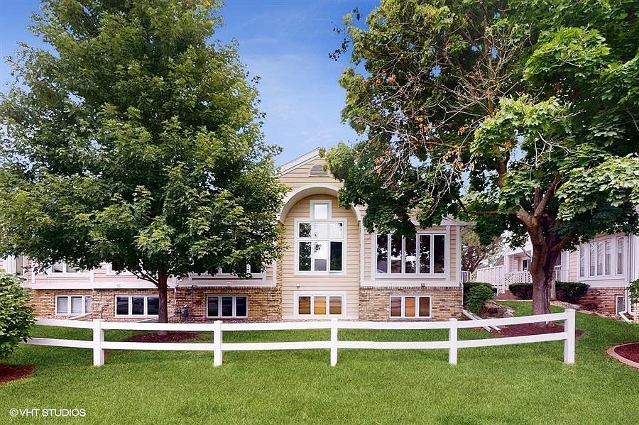 5326 Lighthouse Bay Drive, Madison, WI 53704 MLS 1959626 Zillow