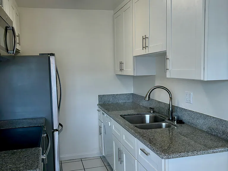 229 Bicknell Ave #308 — Photo 27