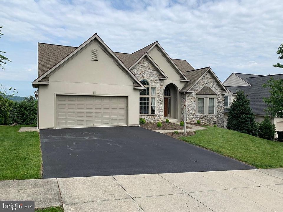 2nd image of 656 Golden Eagle Way