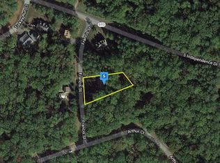 65 Francis St, Montross, VA 22520