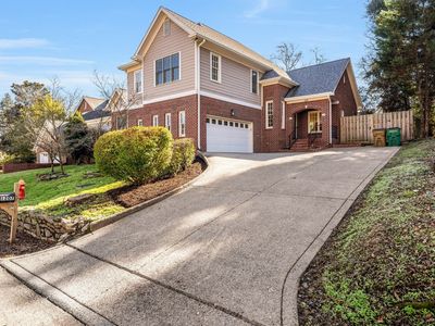 1207 Grandview Dr, Nashville, TN, 37215