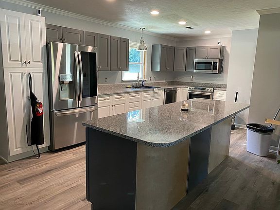 5th image of 121 Chewalla Cir