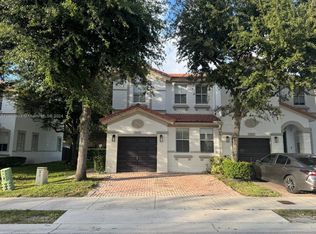 10845 NW 81st Ln, Doral, FL 33178