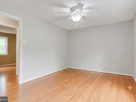 4th image of 3005 Silent Valley Dr