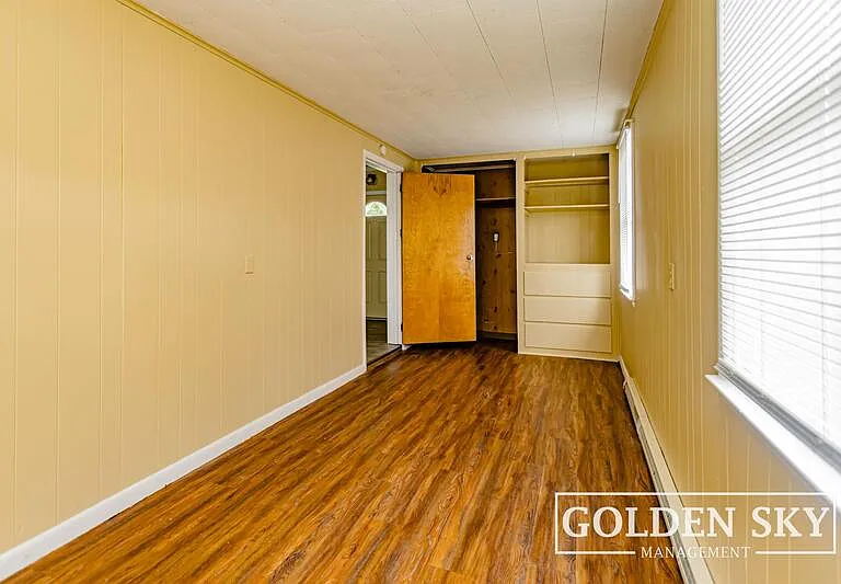 1925 W Jackson St #1 — Photo 10