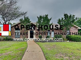 1201 Cloudy Sky Ln, Lewisville, TX 75067