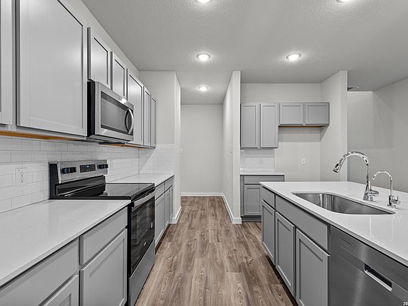 7th image of this home