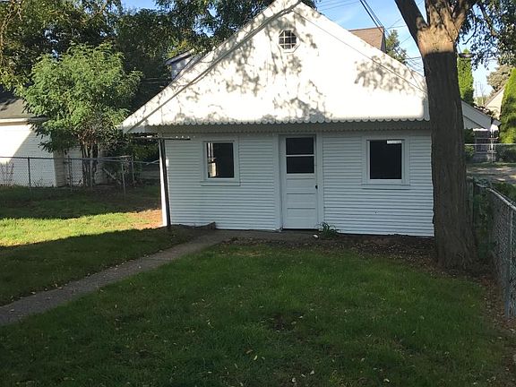 5th image of 413 Starkweather St #A