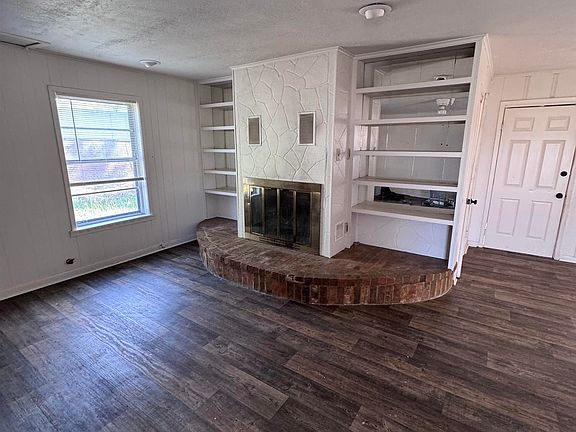 4th image of 103 Tomie St
