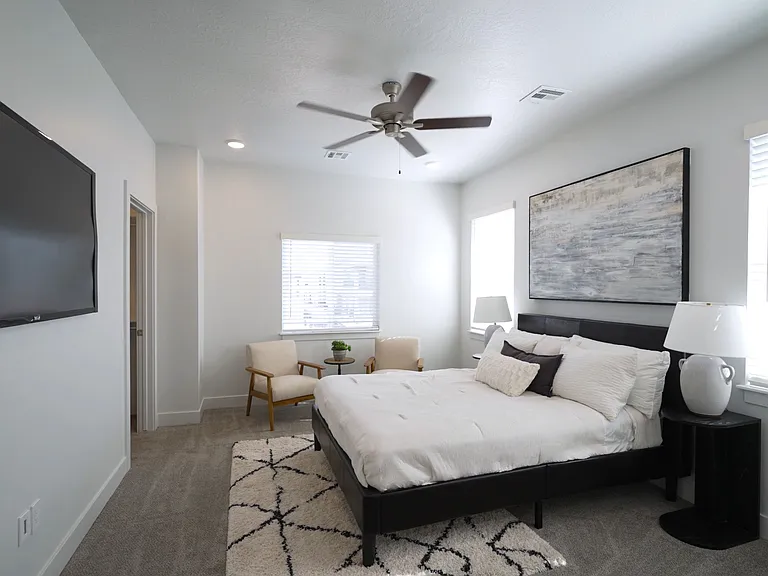 227 N 2180 W — Photo 12