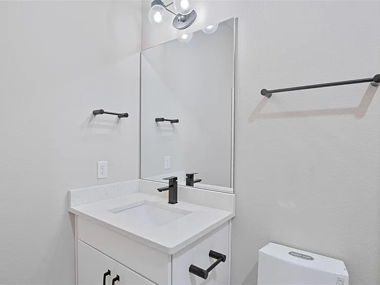 1800 Houston St — Photo 15
