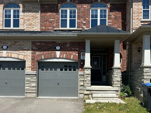 118 Finegan Cir, Brampton, ON L7A 4Z9