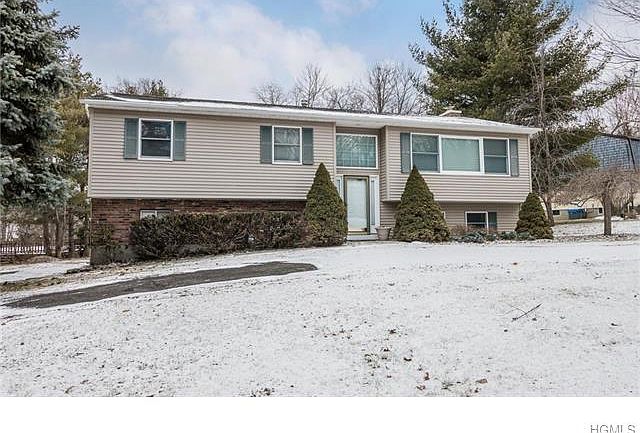 2nd image of 3 Arlington Dr
