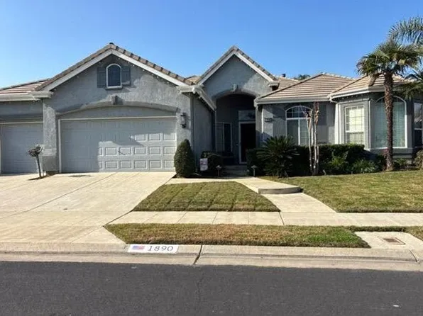 1890 N Hornet Ave, Clovis, CA 93619