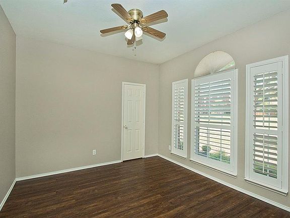 5th image of 10407 Noel Dr
