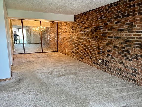 4th image of 1420 Woodbridge Rd APT 2B