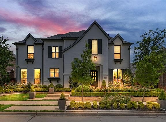 3rd image of 3704 Plum Vista Pl