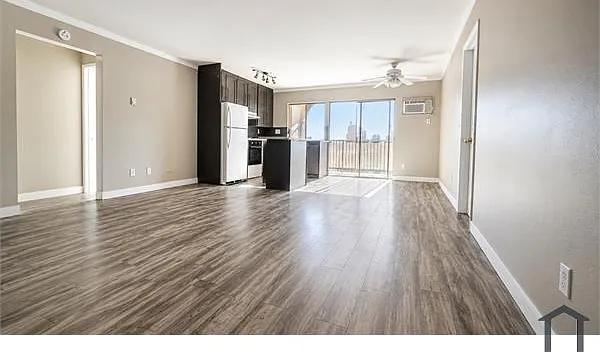7855 Cowles Mountain Ct #A24 — Photo 1