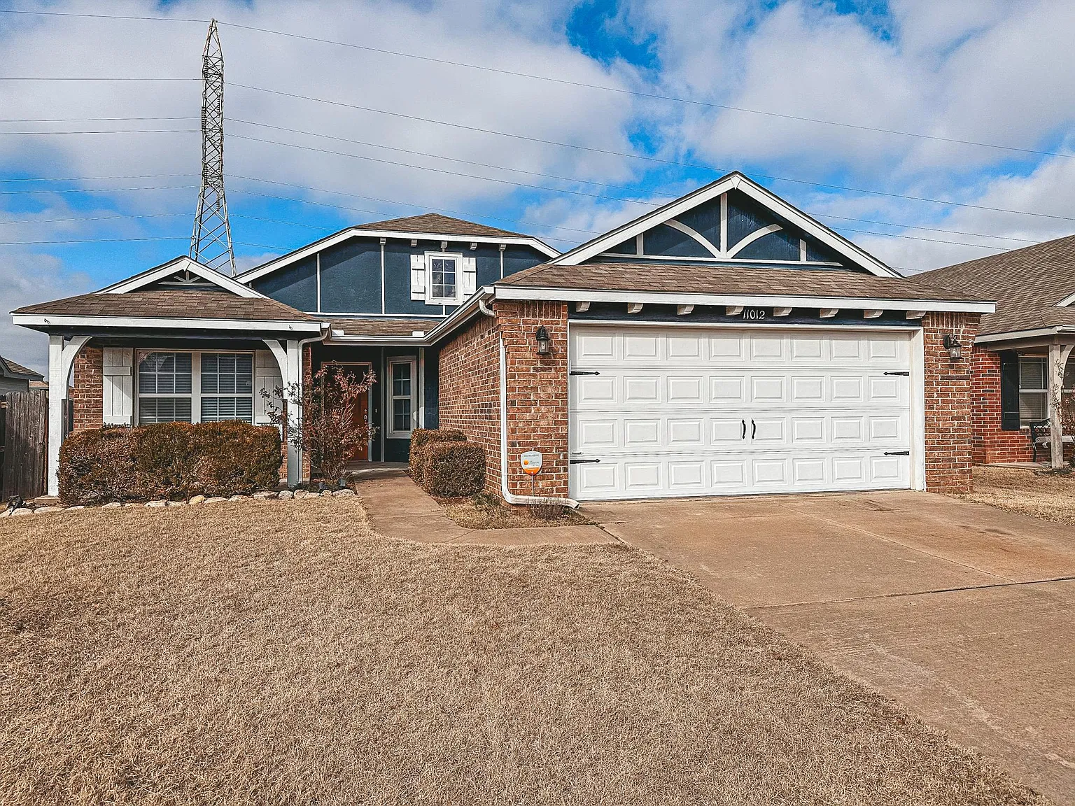 3 bed, 1250 sqft, $1,800 — Photo 1