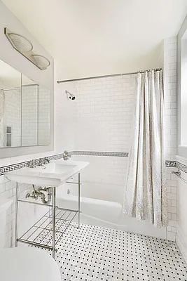 Sold by Compass | media 6