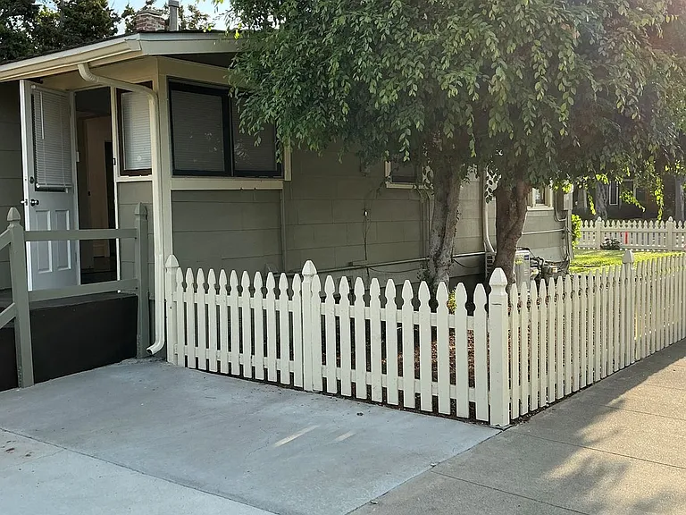 233 E La Veta 492 S — Photo 26