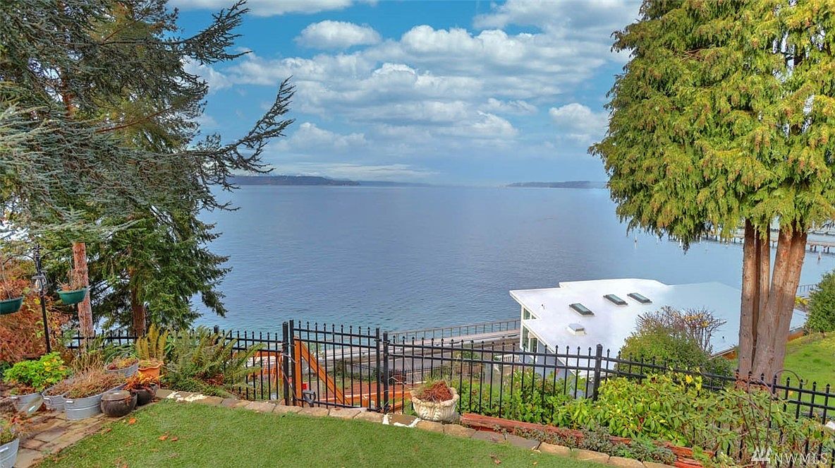 ゆゆ！！ 28425 Sound View Dr S, Seattle, WA 98198 | Zillow