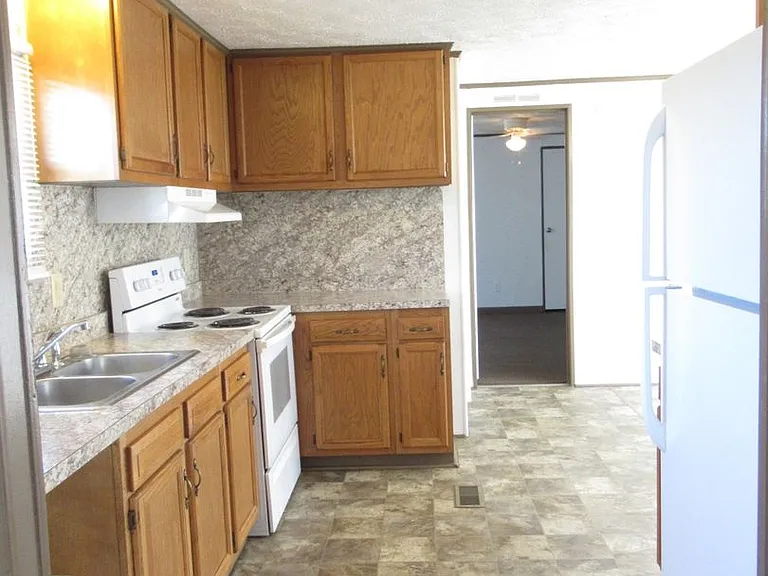 3185 Homestead Rd — Photo 13